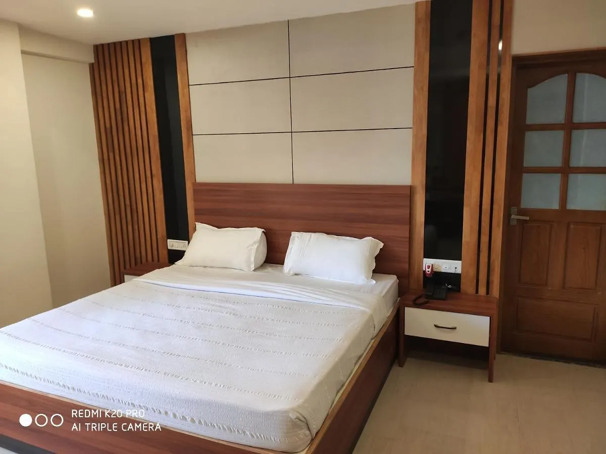 Hotel Sree Gokulam Apartments Guruvayur